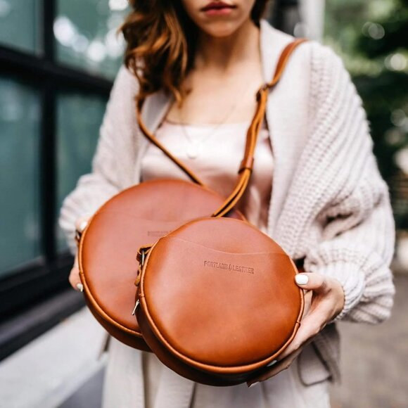 ⚡Portland Leather Women Honey Imported Goods Circle Handmade Crossbody Bag - Picture 7 of 7